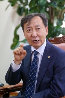 ​“AI는 ‘미래 언어’…전공 언어 동시에 구사하는 ‘이중 언어자’ 돼야”