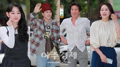 다시 한자리에 모인 델루나 식구들 강미나-표지훈-신정근-배해선 (호텔 델루나 종방연)