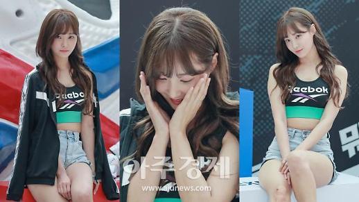 [슬라이드 화보] 모모랜드 연우, 청순섹시의 정석 (리복 인터벌)