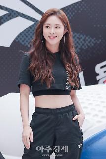 [슬라이드 화보] 조승희, 잘록 개미허리 (리복 인터벌)