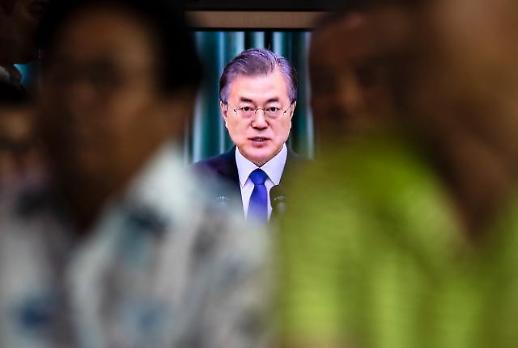 문재인 탄핵 등 실검 전쟁 한창인 대한민국...경제 관심 사라져