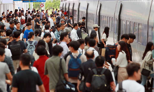 움츠러든 청춘들 명절이 괴롭다