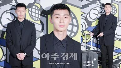[슬라이드 화보] 박서준, 밤톨머리도 잘 어울려~