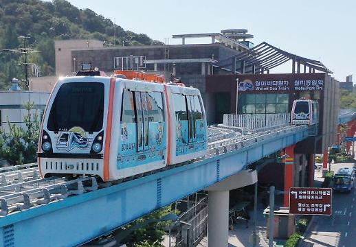 [슬라이드 화보] 국내 최장 월미바다열차 10년 만에 개통