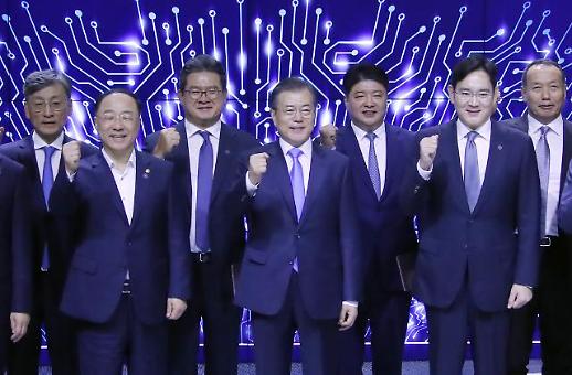 [슬라이드 화보] 삼성 디스플레이 탕정 사업장 찾은 문재인 대통령, 이재용과 디스플레이 강국 파이팅!