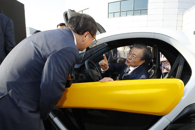 President Moon presents new goal to become worlds first in commercializing autonomous driving