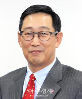 은탑산업훈장에 민경집 LG하우시스 대표 “화학 원천·기반 기술 확보에 매진”