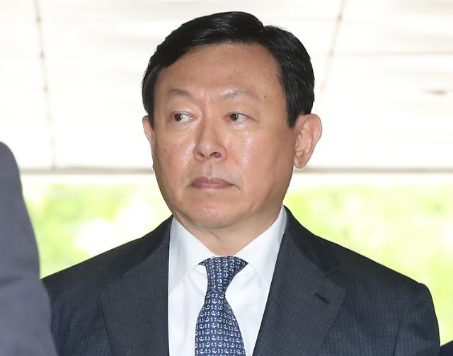 Lotte chairman clears uncertainties with Supreme Court ruling to uphold suspended sentence