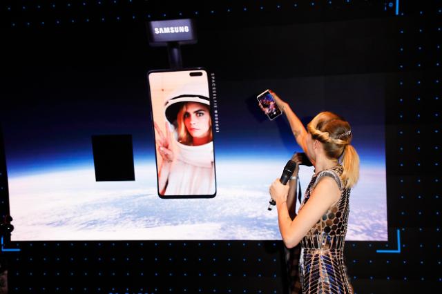 Samsung launches space selfie campaign in Europe to promote S10 smartphone