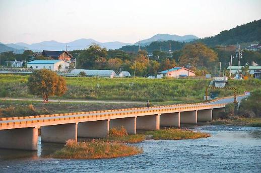 [기수정의 여행 in]가을 따라 걸었더니 드라마가 따라왔네 