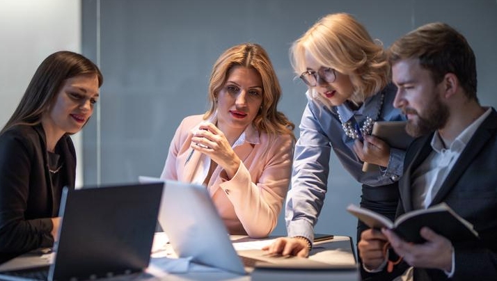 조국 전 법무부 장관에게 뇌물 혐의 적용, 가능할까?