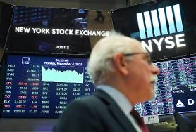 Chứng khoán Mỹ tăng cao kỷ lục cả 3 chỉ số... nhờ sự lạc quan về cuộc đàm phán thương mại Mỹ - Trung