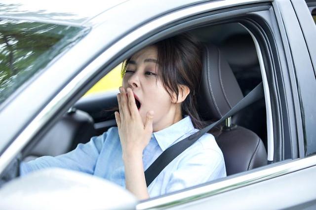 Researchers develop brainwave-detecting algorithm to prevent drowsy driving