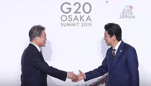 [아주경제‧AERA(아사히신문) 공동기획] ② 한일관계 악화 키워드는 ‘문재인’ vs 아베‘