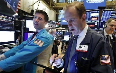 [纽约股市收盘]特朗普弹劾股市走高…S&P突破3200点