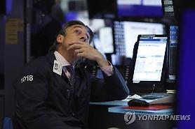 Cuộc đua tăng trần của chứng khoán Mỹ vẫn tiếp tục... Nasdaq đột phá dòng 9000 điểm đầu tiên