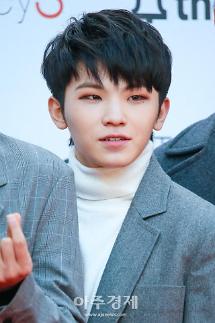 [2020 쥐띠스타 새해인사] 세븐틴 우지