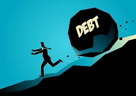 중국이 디폴트 도미노에 대처하는 자세