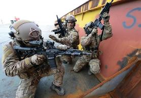 S. Korean detroyer expands operational areas from Gulf of Aden to Strait of Hormuz: Yonhap