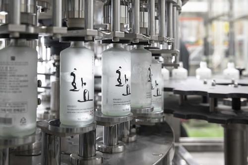 CJs IT wing partners with local Soju brewery to set up smart factory