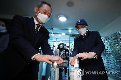 [코로나19 發 휴교대란]] “중국인 유학생 포비아 아니라 자국민 학습권 침해”