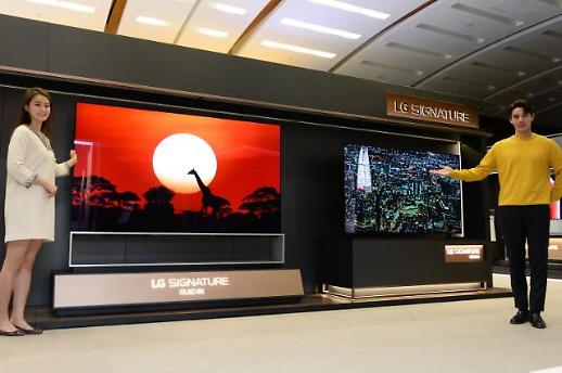 [8K TV, 안방으로]화질은 기본…AI 앞세운 2라운드 열린다