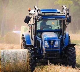 LS Mtron unveils new tractor with variable rear axle capable to increasing width of rear wheels