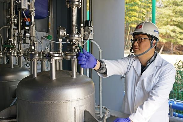 KEPCO succeeds in storing large amount of liquid hydrogen fuel with new technology