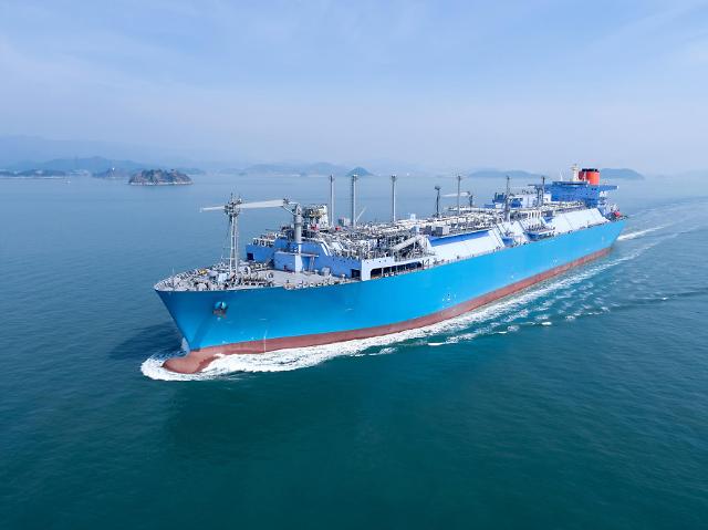 Daewoo shipyard reports net loss and reduced debt in 2019