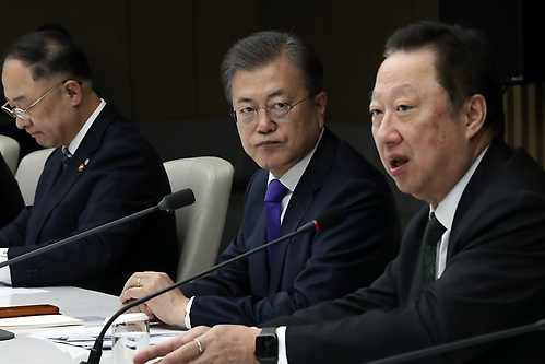 [코로나에도 투자는 진행형]① “머잖아 종식”...재계 ‘文 믿고 가련다’