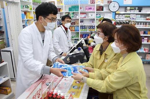 [코로나19] 다시 마스크, 구로구 콜센터 직원들 마스크 쓰지않아 감염?···마스크가 급한 시민들