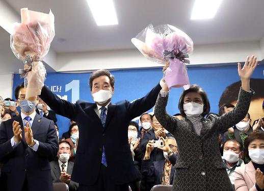 [광화문갤러리] 그 어떤 사진을 봐도 무표정 일관, 과연 이낙연