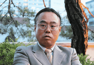 [NNA] 여당 압승은 양날의 칼... 키무라 칸 교수, 문재인 정부 향후 전망