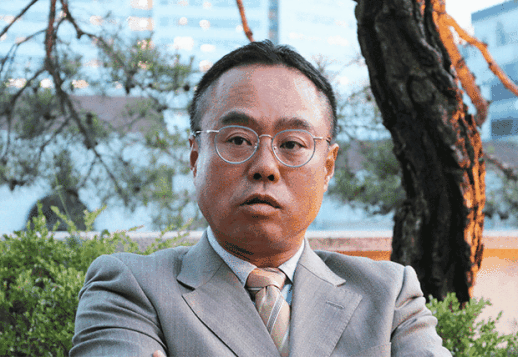 [NNA] 여당 압승은 양날의 칼... 키무라 칸 교수, 문재인 정부 향후 전망