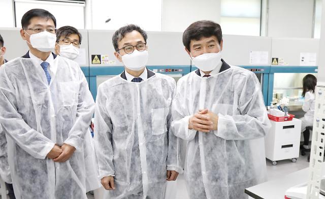 5倍年薪挖角 韩新冠病毒疫苗开发技术泄露至海外