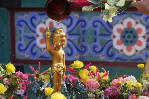 [광화문갤러리] 형형색색, 부처님오신날 화려하게 수놓은 연등