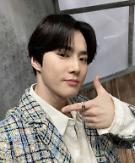 EXO member Suho to begin mandatory military service this month