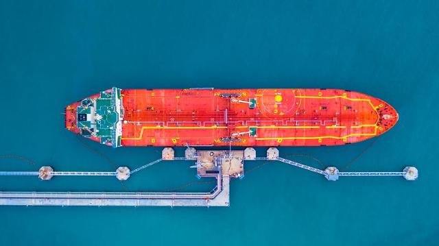 Construction of bunkering ship for LNG-powered offshore vessels begins this week