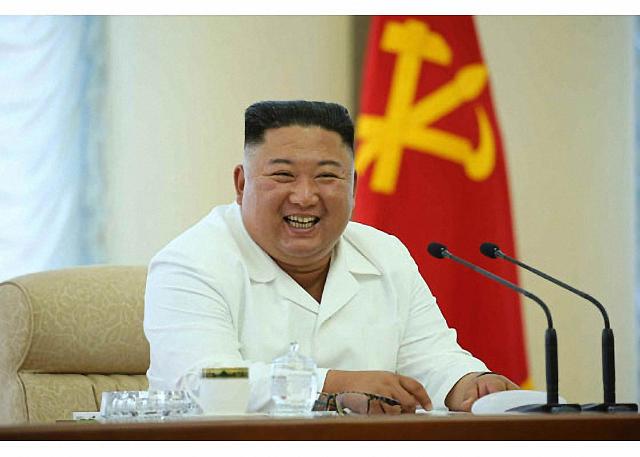 朝鲜劳动党中央委员会政治局会议举行 金正恩主持召开