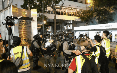 [NNA] 홍콩, 시위 1주년 맞아 또다시 시민들 거리로