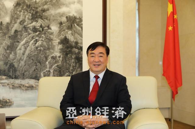 中国执政党和人民血肉相连——邢海明大使发表署名文章