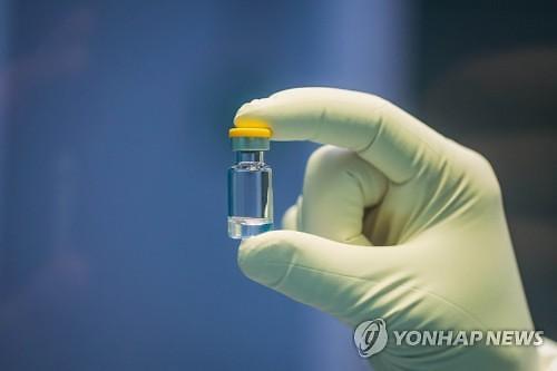 중국, 코로나 백신 생산 코앞?...세계 최초 생산시설 안전 검사 통과