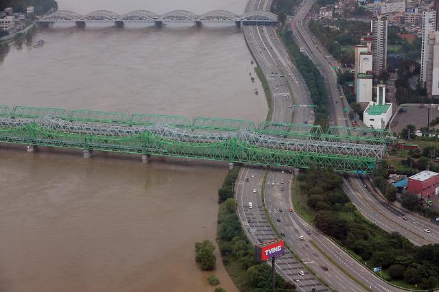 汉江大桥一带洪水警报解除