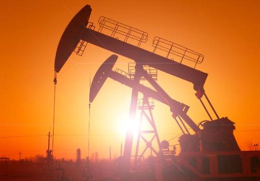 [위드 코로나, 기업 생존전략]⑧정유- 어닝쇼크 차츰 회복...‘허리띠’ 졸라맨다 