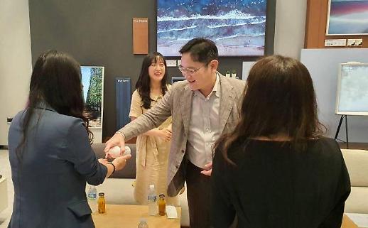 ​삼성전자, 올해 상반기 TV·스마트폰 세계 점유율 희비교차... 세계 1위는 ‘굳건’