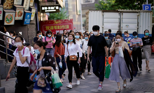 [中코로나 회복 명과 암] 빈부격차, 디폴트, 역유입 확산 등 우려도