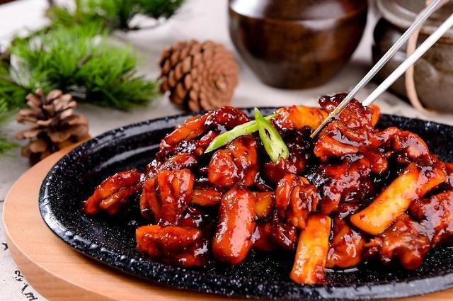 S. Koreans seek spicy food to relieve stress caused by COVID-19 pandemic: market data