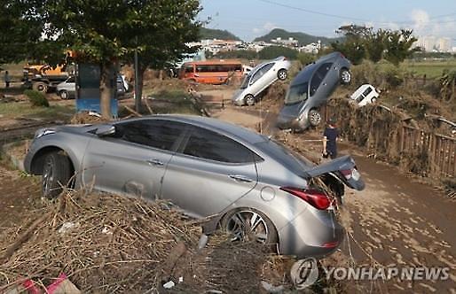 [3분車상식]침수차 중고시장 불법유통 우려...내부 흔적 살펴야