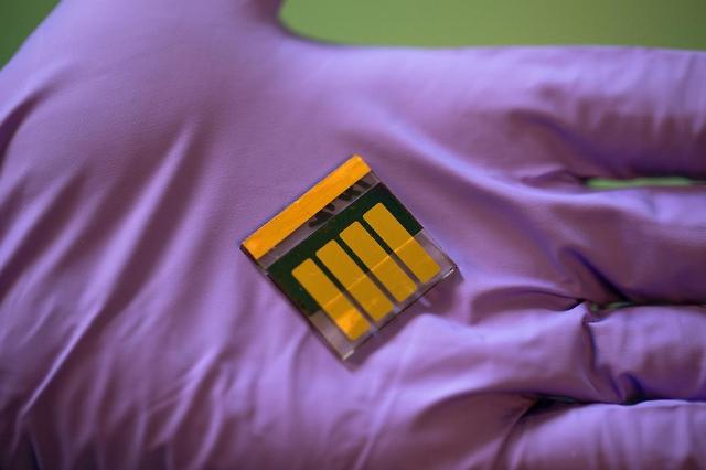 S. Korean researchers develop new hole-transporting material for perovskite solar cells