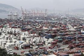 Xuất khẩu hàng quốc phục hồi trong tháng 9 nhờ các lô hàng chip, ô tô